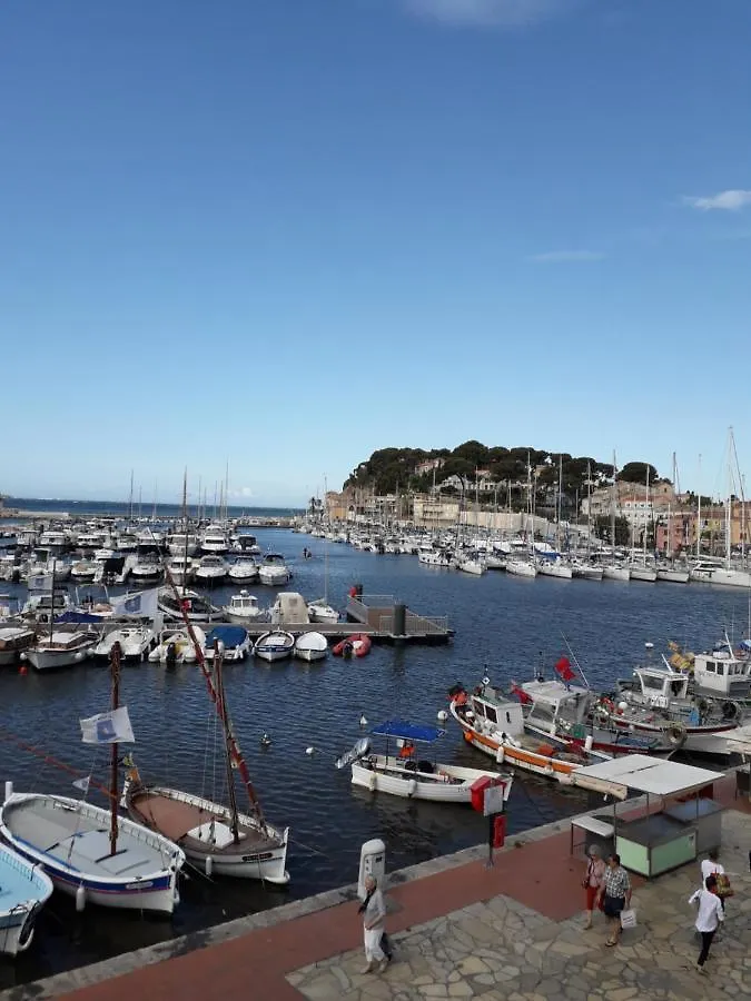 Les Colonnes Apartment Sanary-sur-Mer